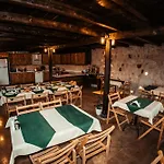 Bed & Breakfast Vanessa Cave House