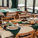 Bed & Breakfast Vanessa Cave House