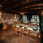 Vanessa Cave House *