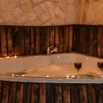 Vanessa Cave House *
