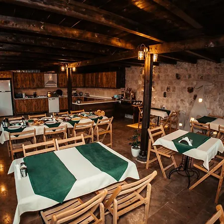 Bed & Breakfast Vanessa Cave House