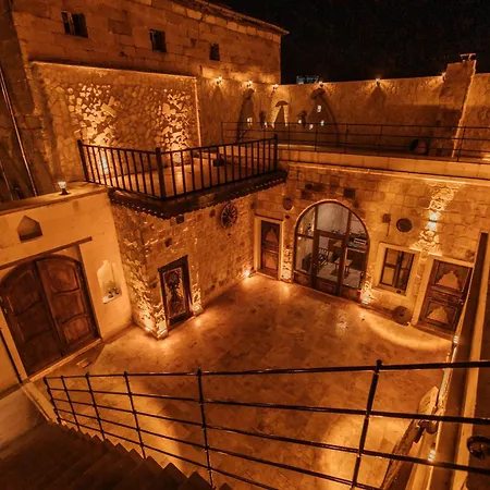 Vanessa Cave House