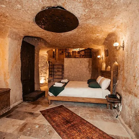 Vanessa Cave House Bed & Breakfast *