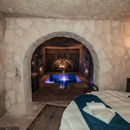 Vanessa Cave House Bed & Breakfast *